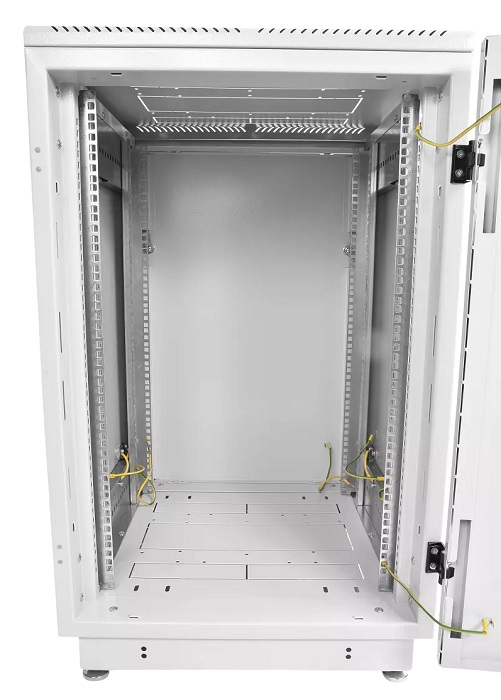 Шкаф телекоммуникационный напольный 18U (600 × 800) дверь перфорированная
