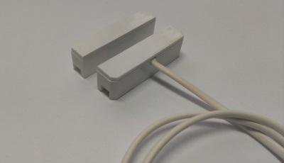 Уличный IP66 Магнитоконтактный миниатюрный извещатель с крышкой и встроенной колодкой